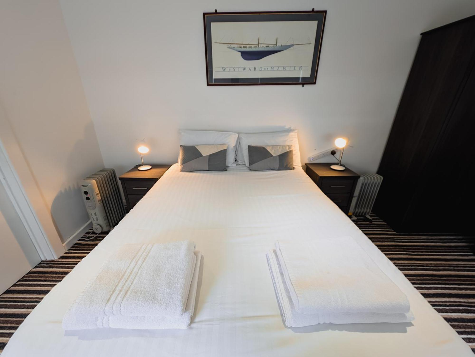 Bay & Harbour Holiday Apartments & Rooms Only Weston-super-Mare Buitenkant foto